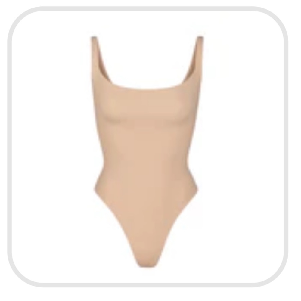 SKIMS FITS EVERYBODY SQUARE NECK BODYSUIT